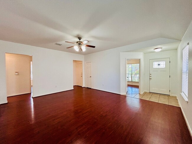 Building Photo - 4905 Irvine Ln
