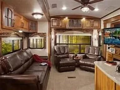 Clean Rental - 2092 Culbreath Rd