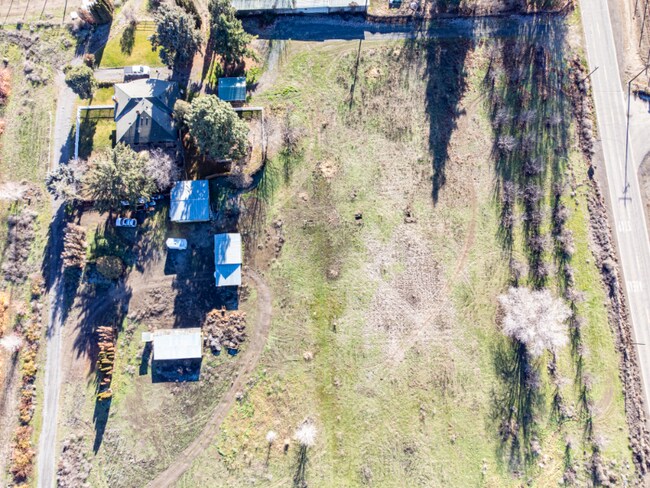 Foto del edificio - 80 Mountainview Rd