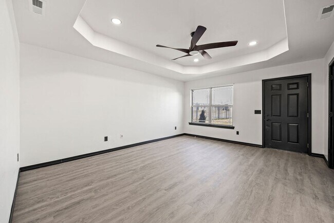 Foto del edificio - Charming 3-Bed Home in Rogers – Spacious Yard, Modern Comfort, Great Location