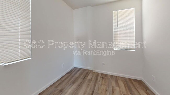 Building Photo - 464 Cortes St