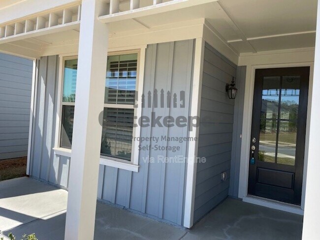 Foto del edificio - 411 Silverbell Ct
