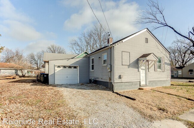Building Photo - 2 br, 1 bath House - 601 N 4th St.