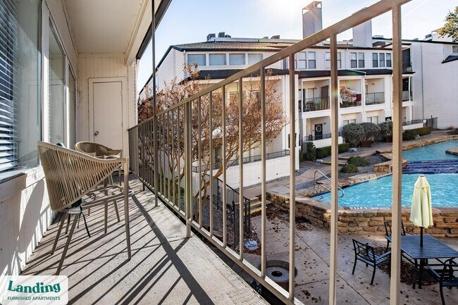 Foto del edificio - 5301 Overton Ridge Blvd