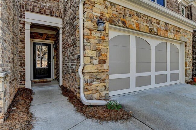 Building Photo - 13364 Canary Ln