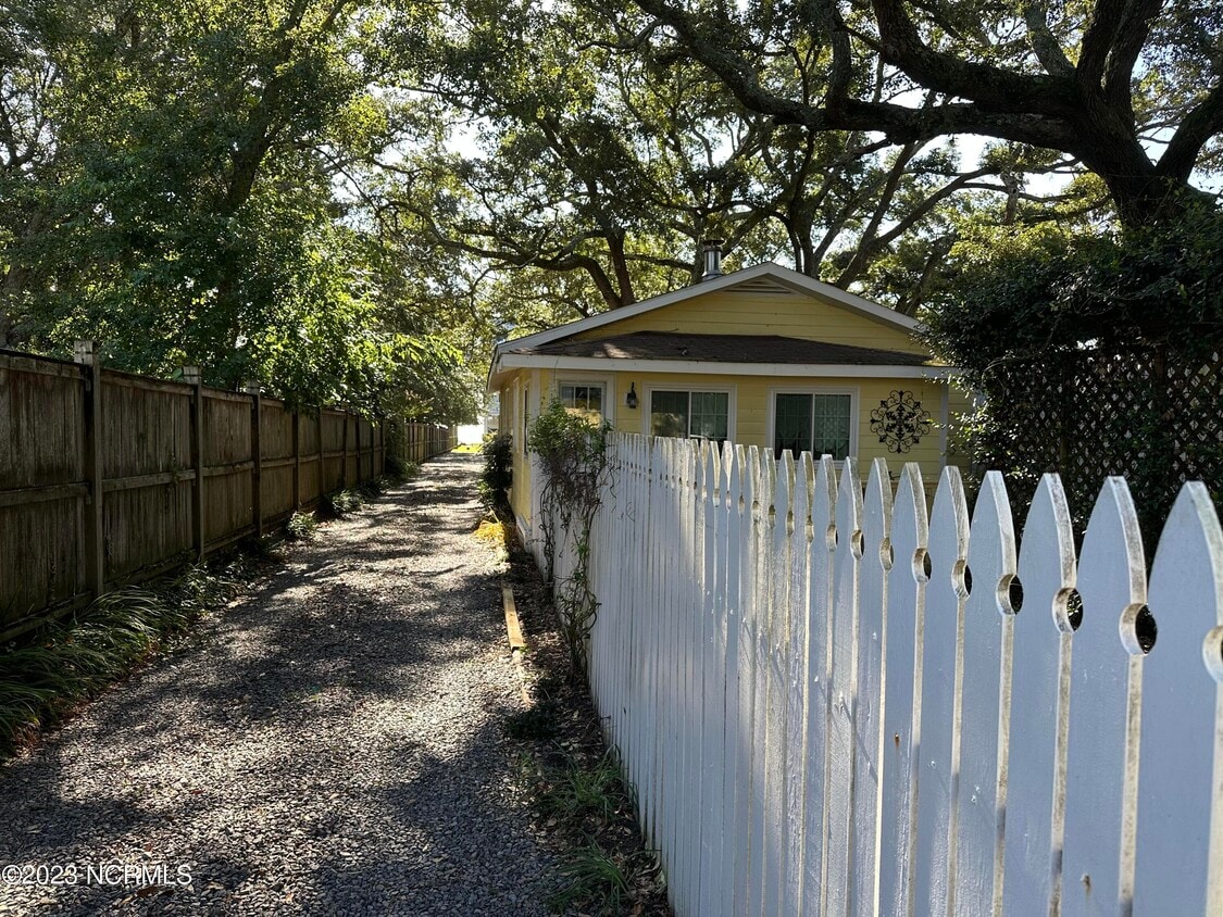 Foto principal - 314 Friendly Ln