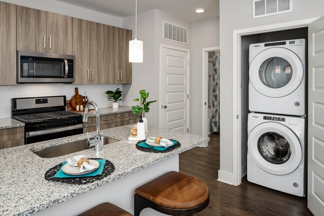 Kitchen and In-unit Washer & Dryer - Icon Bridges Apartments