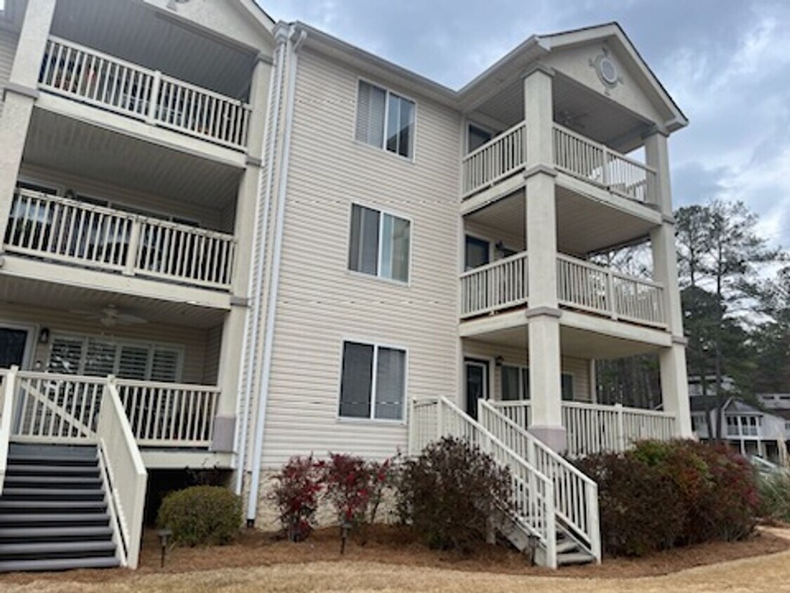 2BR/2BA Fairfield Plantation Condo on Lake... House Rental in Villa