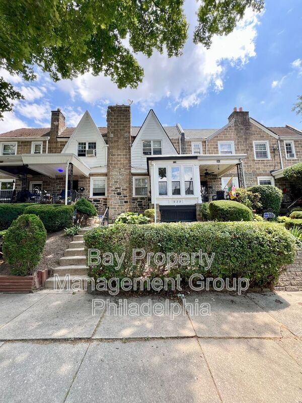 Building Photo - 939 Flanders Rd