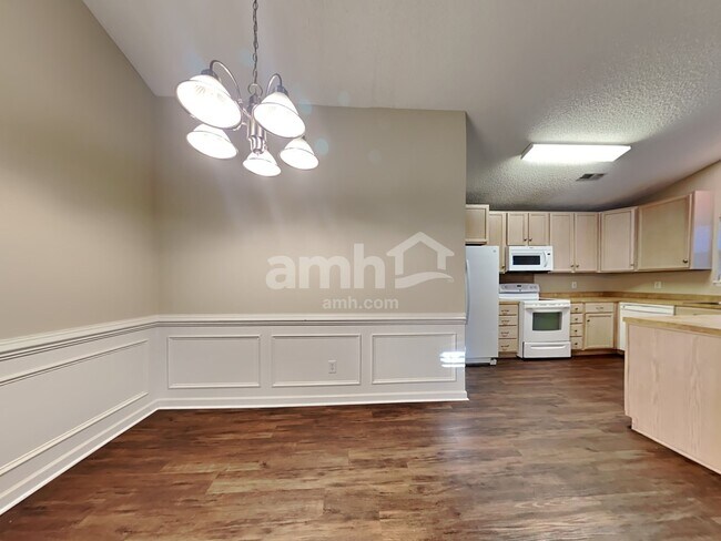 Building Photo - 133 Moon Dance Ln