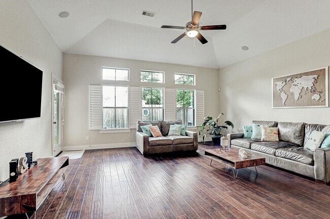 Foto del edificio - 6089 Yale St