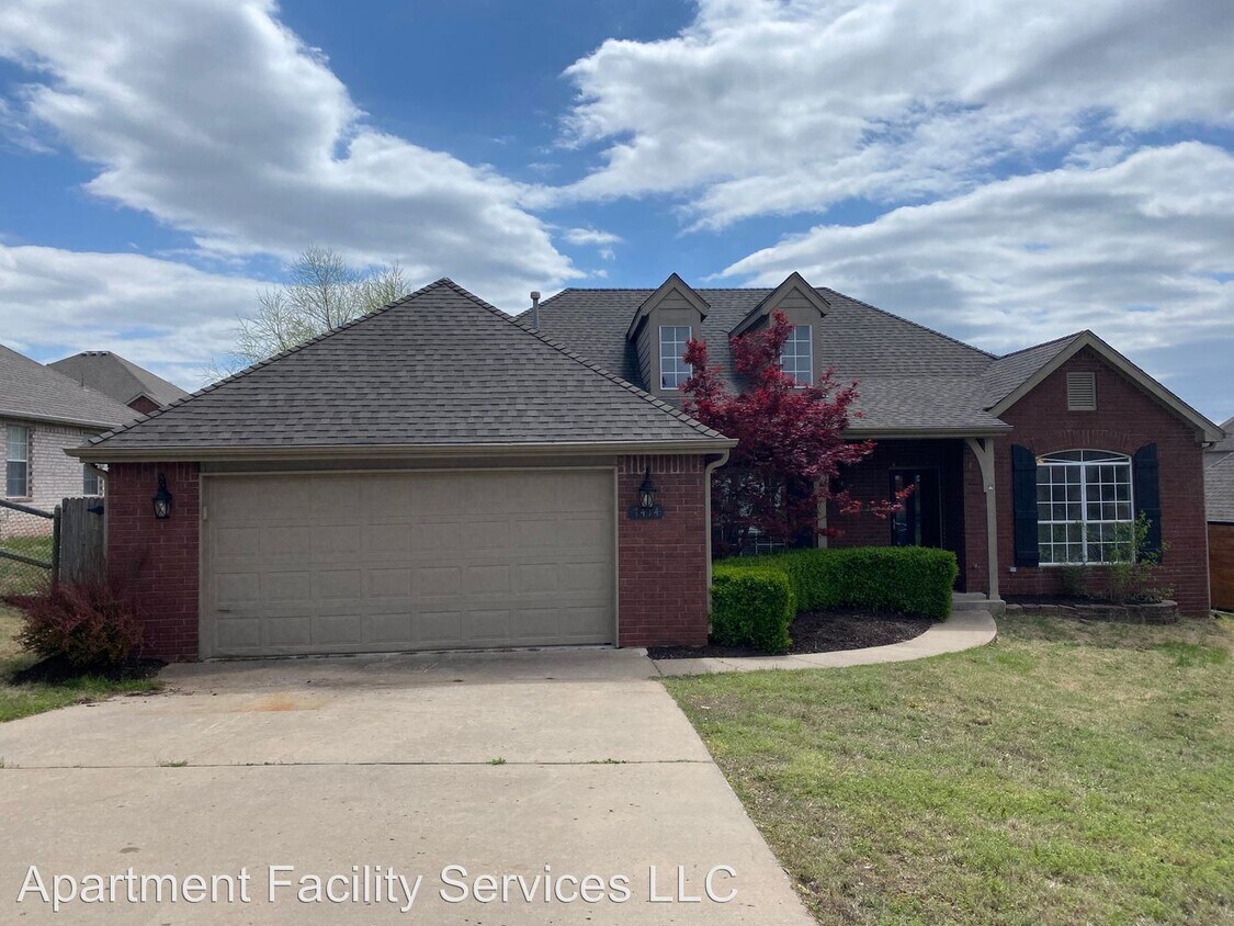 Foto principal - 3 br, 2 bath House - 7414 W 40th St