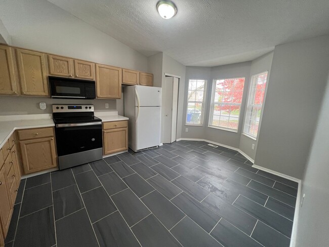 Building Photo - 3 bedroom, 2 bathroom home in Canal Winche...
