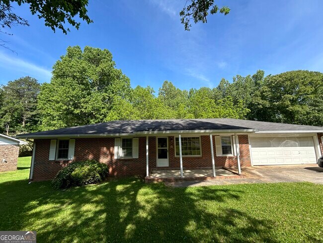 Foto del edificio - 33 Lynhaven Dr