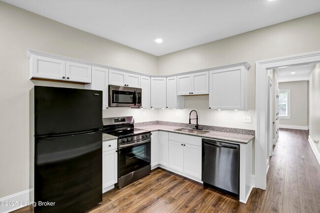 Foto del edificio - 1426 S Brook St