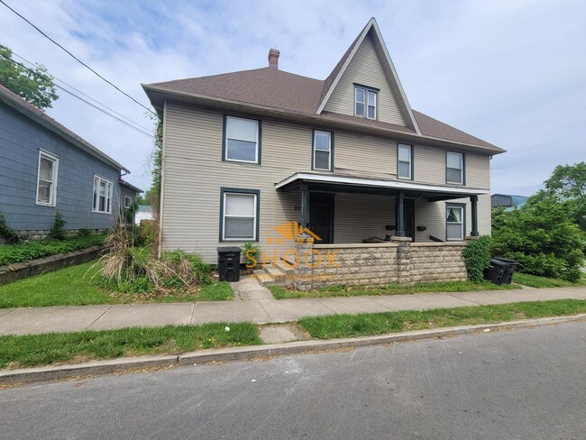 Photo - 104 S 7th St Apartment