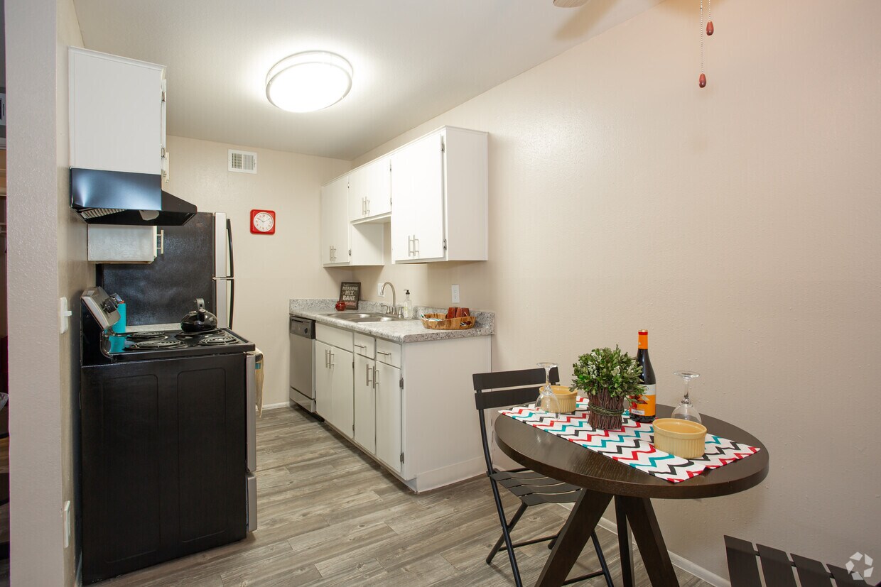 College Town Apartments Apartments at 1300 E Fort Lowell Rd Tucson