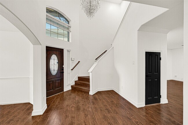 Foto del edificio - 15911 Breanna Ln
