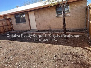 Building Photo - 3256 E Blacklidge Dr