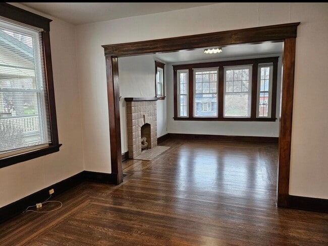 Foto del edificio - 1147 Halpin Ave