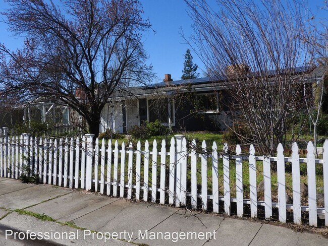 Building Photo - 3 br, 1 bath House - 5813 El Campo Way