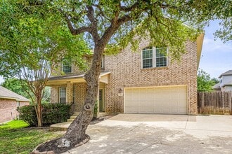 Building Photo - 223 Verde Bluff