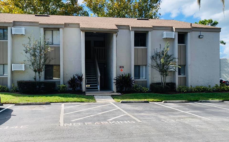 Corner unit on the top right - 134 Springwood Cir