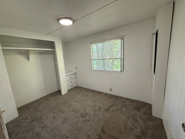 Building Photo - 2006 10th Ave N