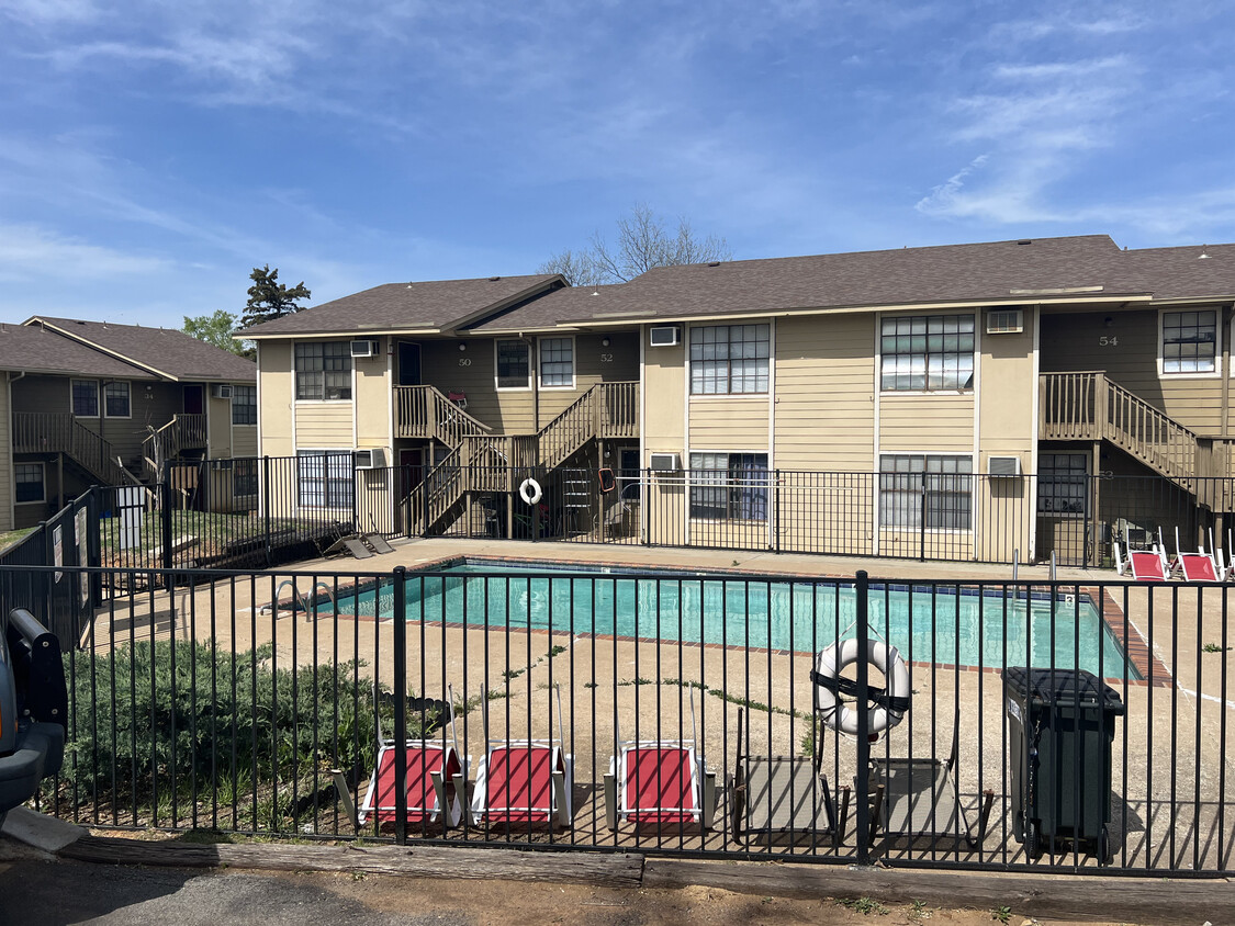 Primary Photo - Cedar Ridge Apartments