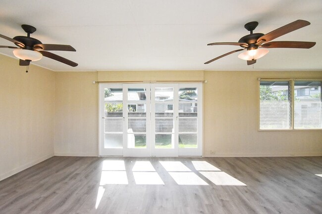 Building Photo - Single Family House in Kailua