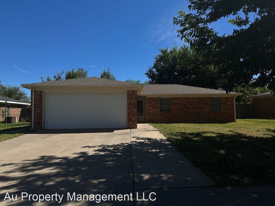 Foto principal - 3 br, 2 bath House - 5313 WHITNEY LN