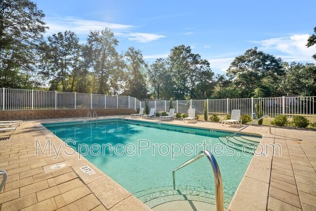 Foto del edificio - 730 Arbor Lake Dr