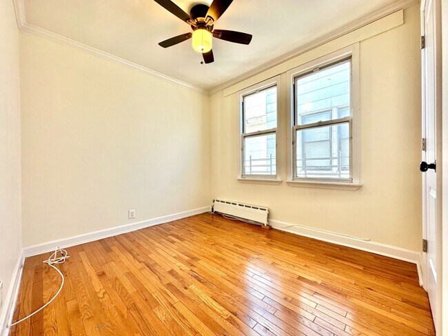 Building Photo - 58th Ave