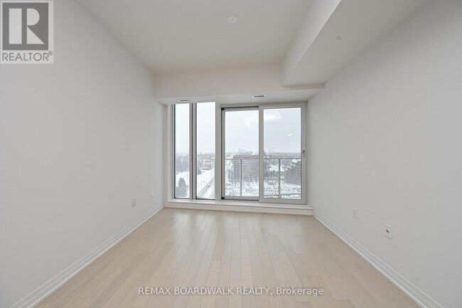 Building Photo - 805 Carling Ave