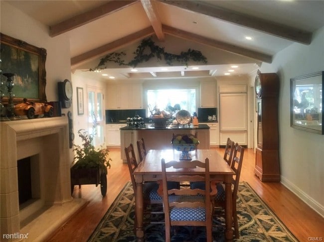 Building Photo - 3 br, 2 bath House - 3401 Paseo del Campo