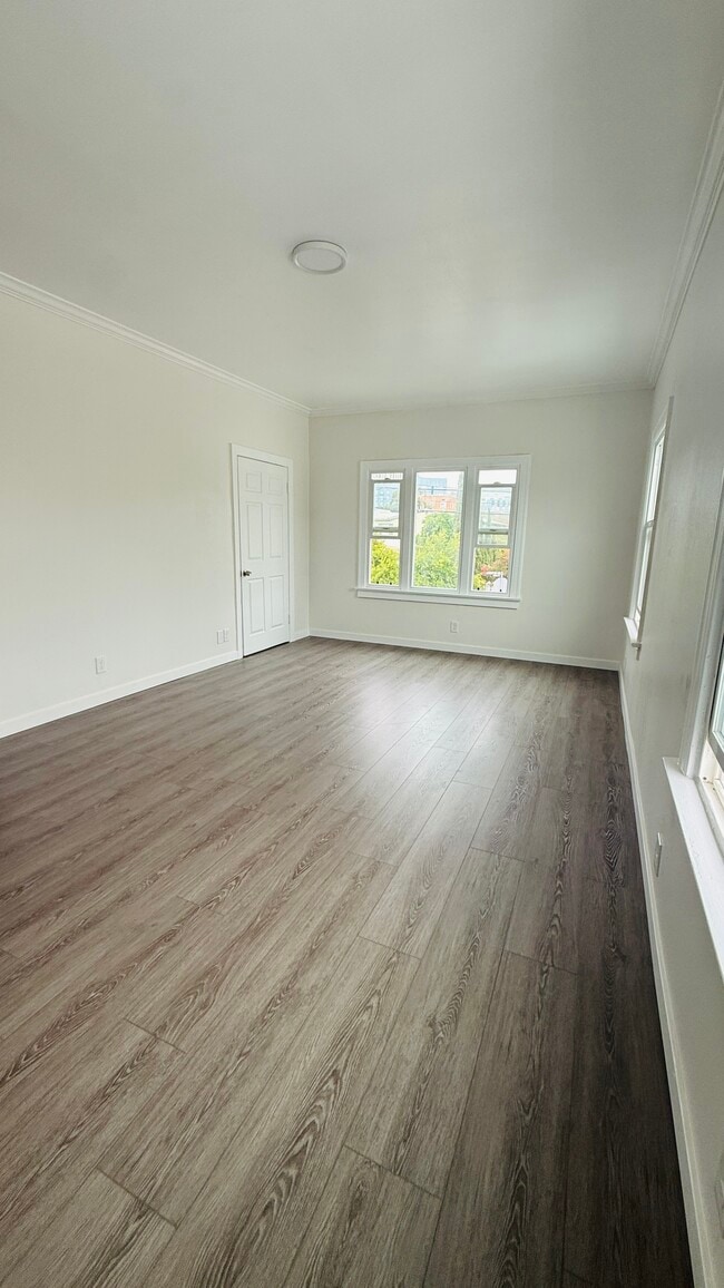 Sala de estar - 4760 1/2 Lexington Ave
