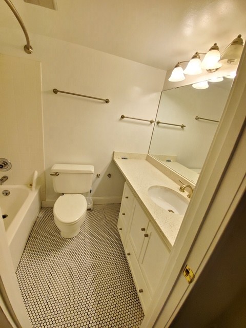 Building Photo - 5695 Harpers Farm Rd