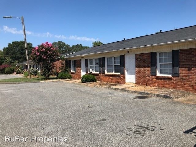 Foto principal - 464 S King St