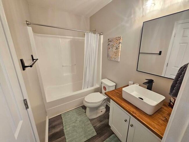 Foto del edificio - Furnished rental