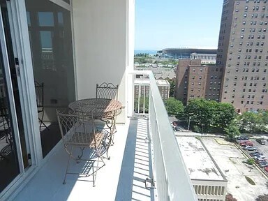 Foto del edificio - 1400 S Michigan Ave