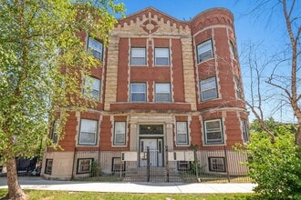 Building Photo - 5201 S Calumet Ave