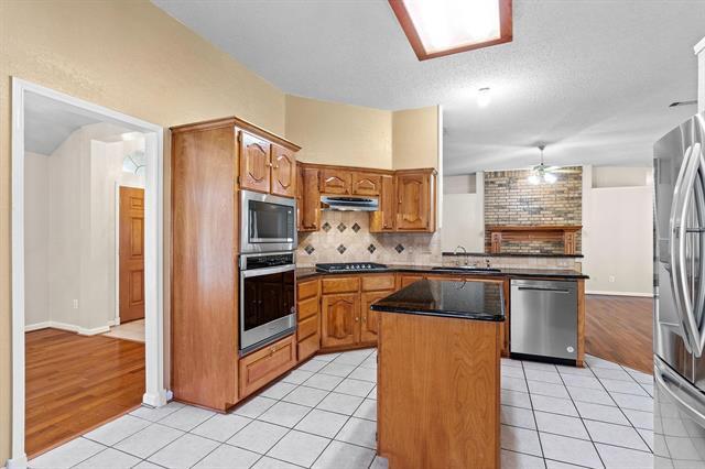 Foto del edificio - 428 Lakedale Dr