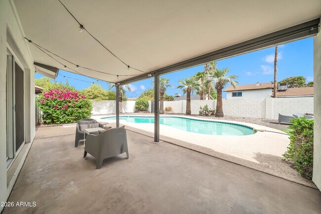 Foto del edificio - 6325 N 82nd St