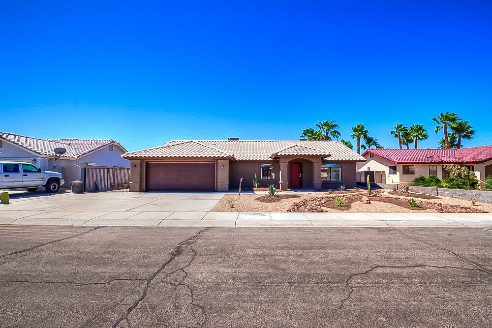 Primary Photo - Beautiful 3-bedroom, 2-bath home in Yuma E...