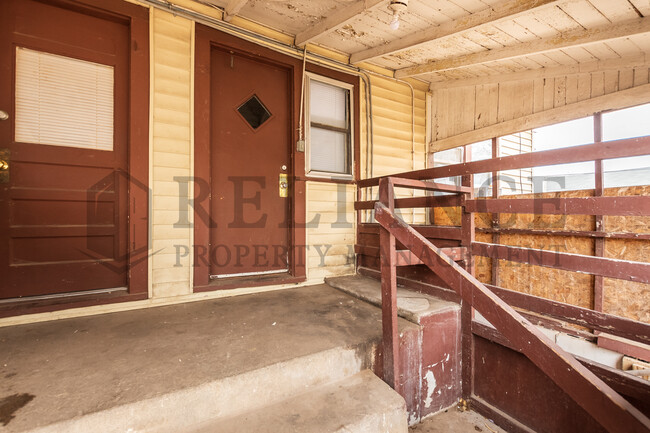 Building Photo - 1144 S Pattie St