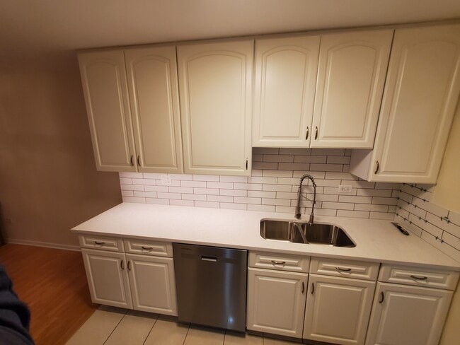 Building Photo - 8894 Knight Ave