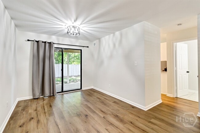 Building Photo - 108 Port Dr
