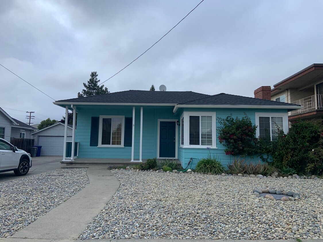 Primary Photo - 926 Juana Ave