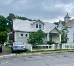 Building Photo - 129 France Ln
