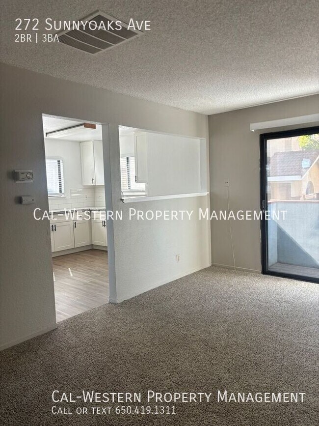 Foto del edificio - Two Story 2 Bed/2.5 Bath Townhouse style h...